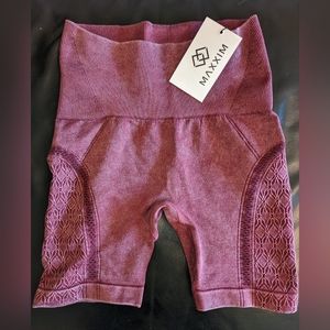 Maxxim Seamless High Waisted Butt Lifting Compression Biker Shorts Size Small